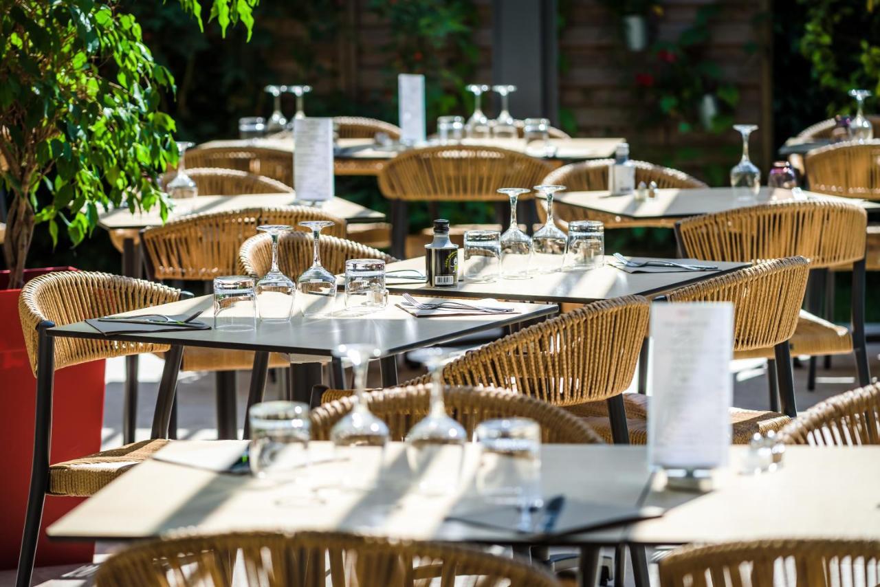 Logis Hotel Restaurant Le Clos Fleuri Castelnaudary Exterior photo